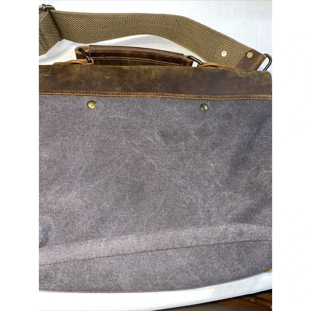 Vaschy Messenger Bag 11x16x4 Shoulder Strp Adjustable Field Training Academy NWT